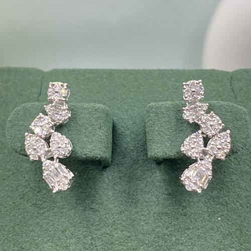 حلق الماس حديث بوزن 0.62 قيراط