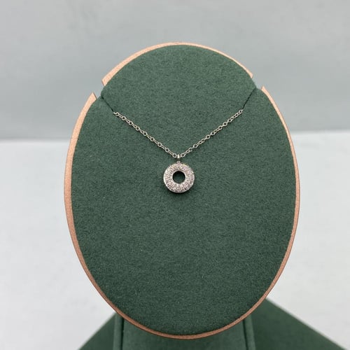 تعليقه الماس يومي بوزن 0.061 قيراط مناسبه للاهداء...