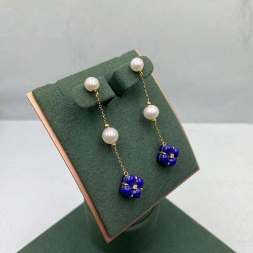 حلق الماس طويل لؤلؤ على حجر لابيز بوزن 0.06 قيراط