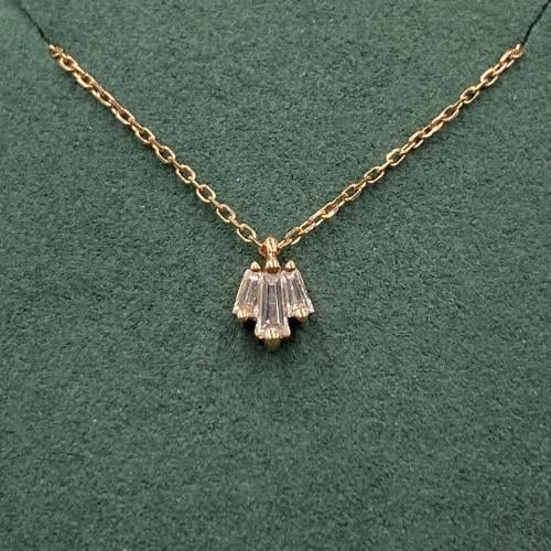 تعليقه الماس يومي بوزن 0.11 قيراط مناسبه للاهداء و...