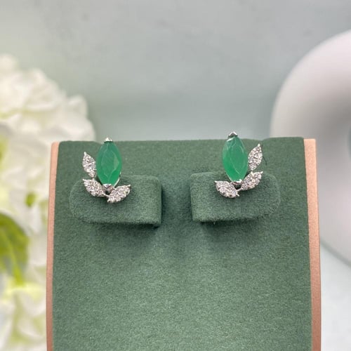 حلق الماس ناعم بوزن 0.22 قيراط