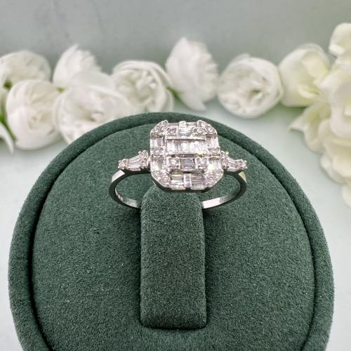 خاتم ألماس إميرالد ذهب أبيض