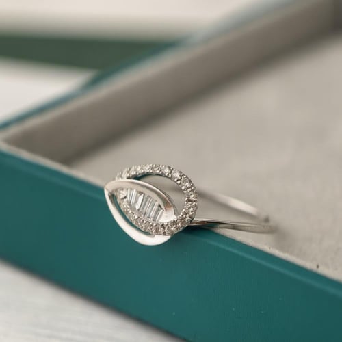 خاتم الماس دمعة باجيت