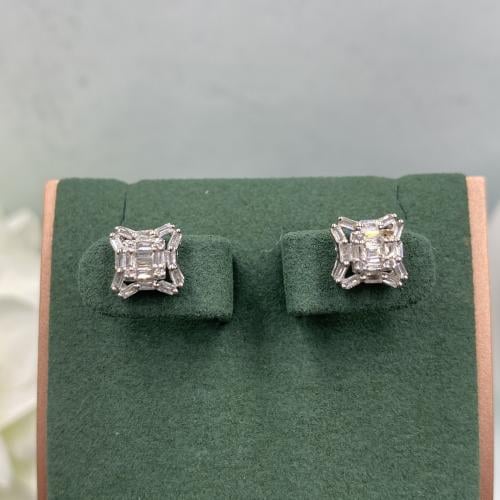 حلق الماس ناعم بوزن 0.37 قيراط