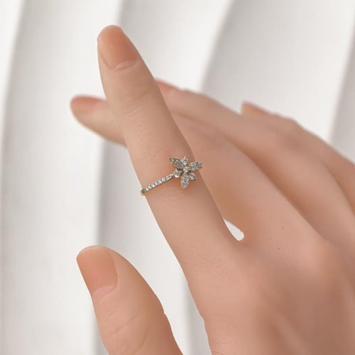 خاتم الماس فراشه ناعمه