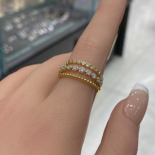 خاتم ألماس دائري ذهب أصفر بتصميم ثلاثي فاخر