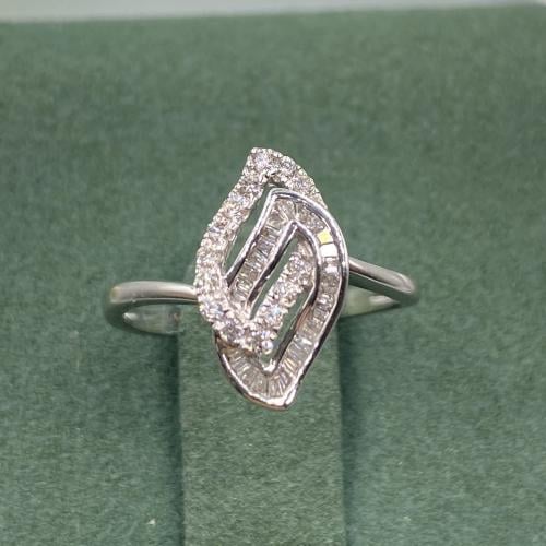 خاتم الماس حديث بوزن 0.23 قيراط