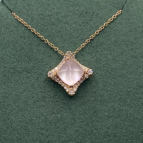 تعليقه الماس بوزن 0.11 قيراط على حجر الاوبال الاني...