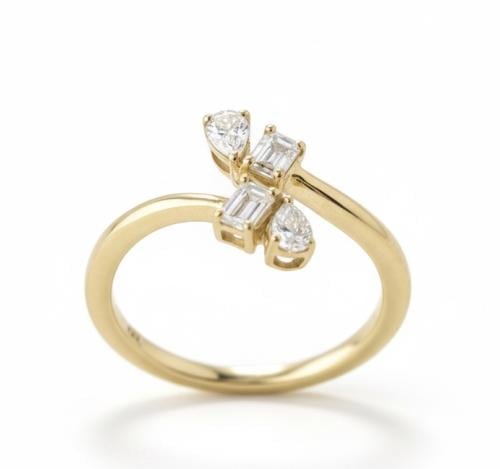 خاتم الماس سوليتير فخم بتصميم متقاطع