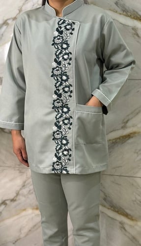 A suit with embroidery Model number: 588