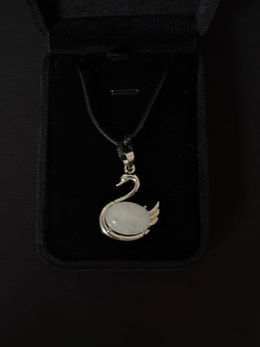 Swan4 necklace