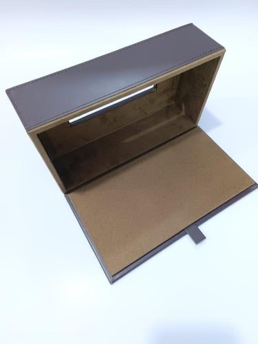 علبة مناديل مستطيل جلد إيطالي