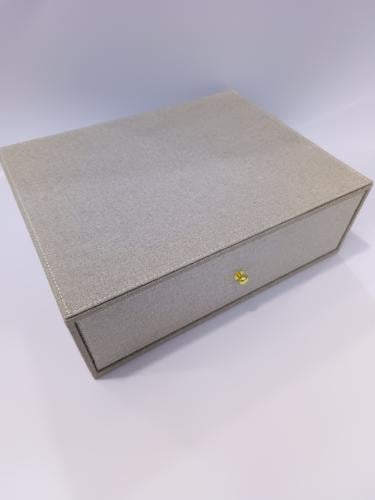 علبة ألبوم A4 قماش فاخر