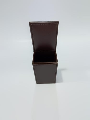 استاند ريموت من الجلد الإيطالي الفاخر