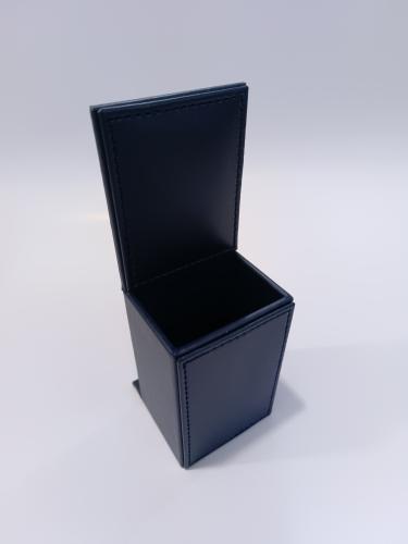 استاند ريموت من الجلد الإيطالي الفاخر