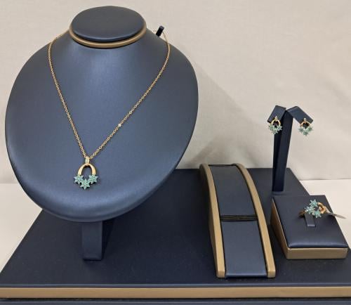 طقم اكسسوار نسائي بتصميم النجوم الفيروزية