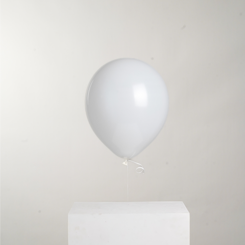 بالون ابيض هيليوم