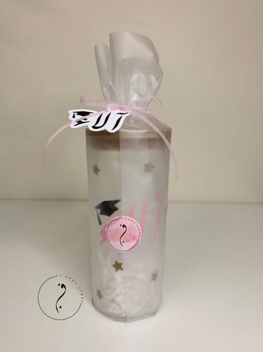 كوب تخرج زجاج بالاسم