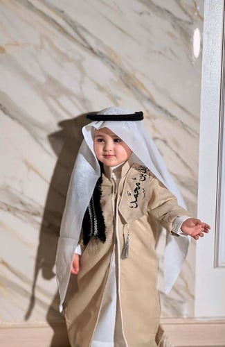 دقلة اطفال بتصميم ملكي