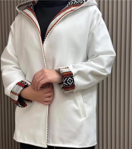 جاكيت شتوي مطرز بالسدو الفاخر