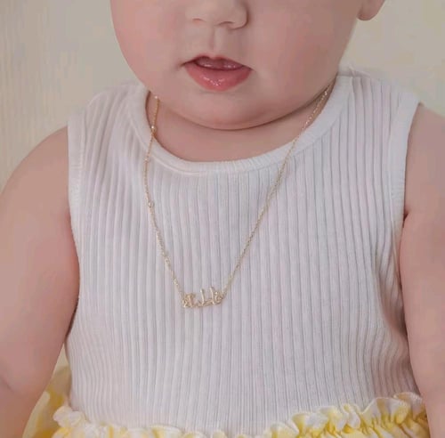 قلادة بالاسم زركون باللؤلؤ