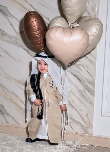 دقلة اطفال بتصميم ملكي