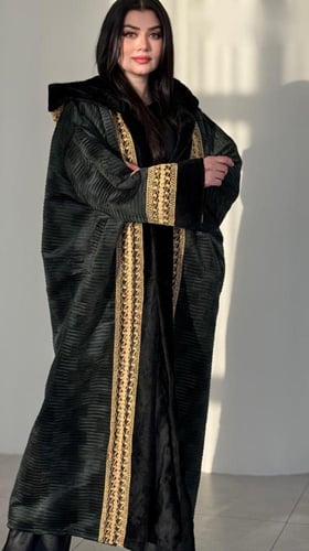 فروة نسائية بتصميم فاخر