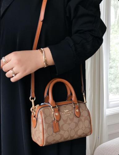 شنطه كوتش شنطة شنط COACH