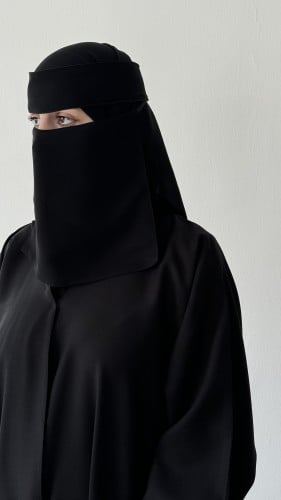 نقاب مبطن حرير