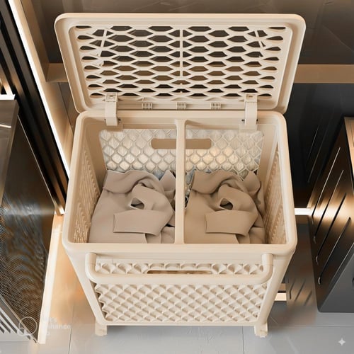 سلة ملابس بعجلات وغطاء لون بيج