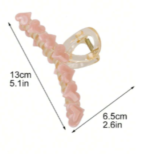 مشبك شعر بتصميم قلب