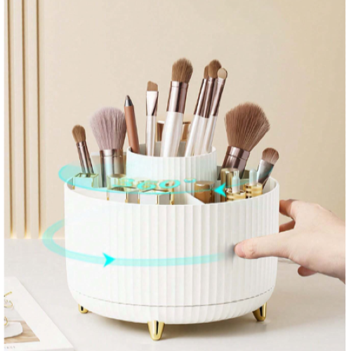 منظم مستحضرات التجميل