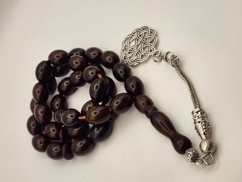 سبحه عوديه بطربزونه 33 خرزه قص زيتوني 12 طول 9.5 ع...