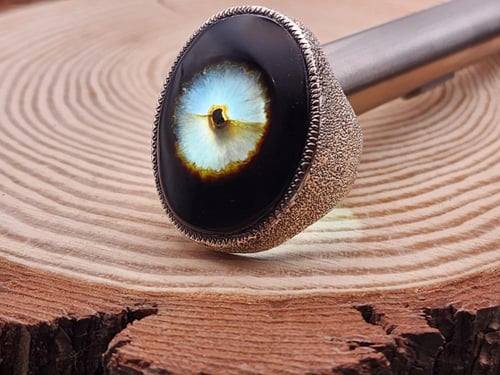 خاتم سليماني مميز و نادر فلور أبيض محدد بالأسود و...