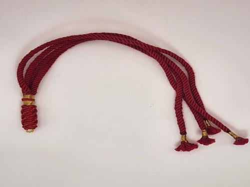 كركوشه سبحه باللون الأحمر