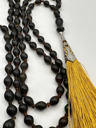 سبحه باي زهر أو شاه مقصود لون اسود مميز