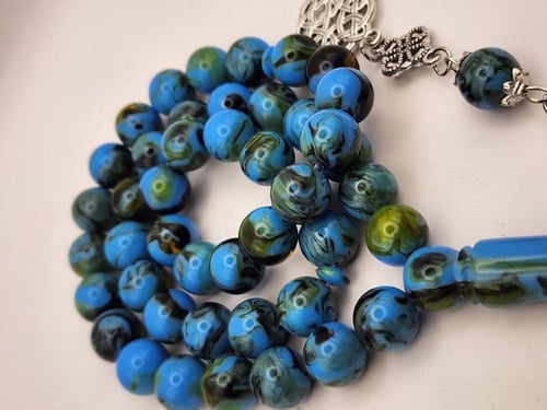 سبحه بكالايت 10 ملي 45 خرزه باللون الأزرق المعرق