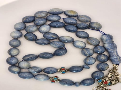 سبحه من المرجان الازرق النادر مع كركوشه من الفضه