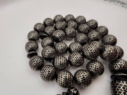 سبحه يسر مطعمه بالفضه قص دائري