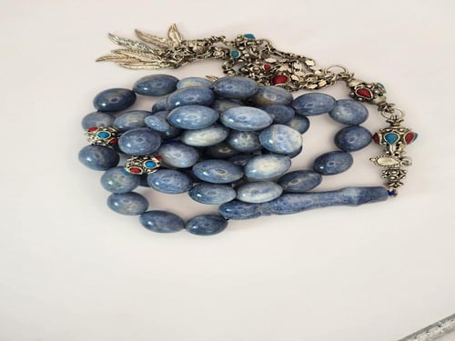 سبحه من المرجان الازرق النادر مع كركوشه من الفضه