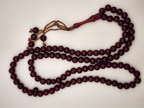 سبحه 99 خرزه 7.5 ملي باللون العودي