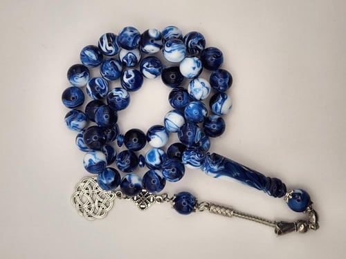 سبحه بكالايت 10 ملي 45 خرزه باللون الأزرق الفاتح