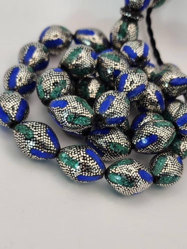 سبحه يسر مطعمه باللازورد و الملاكايت و الفضه