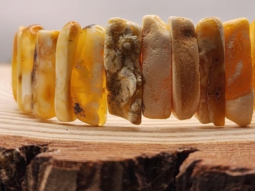 أسواره من الكهرمان 15 جرام