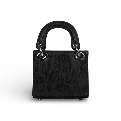 شنطة جلدية لمعه من مادلين - اسود