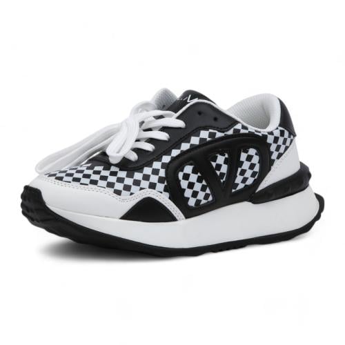 حذاء رياضي نسائي من لمار - أسود