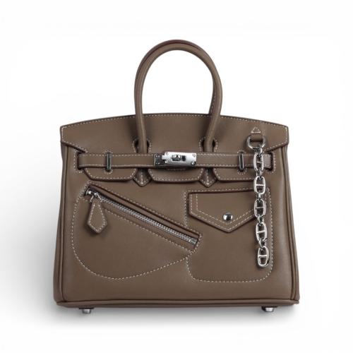 شنطة جلدية من مادلين - رصاصي