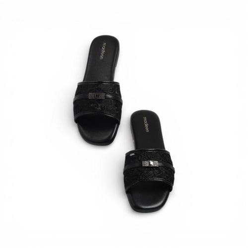 شبشب سليبر من مادلين - أسود