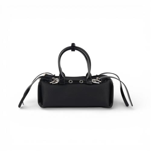 شنط جلد نسائي لون أسود