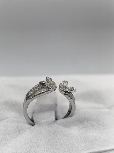 خاتم "أجنحة الفراشة" - فضة 925 مرصّع بالزركون